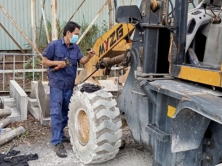 Sửa Chữa Xe Xúc Lật