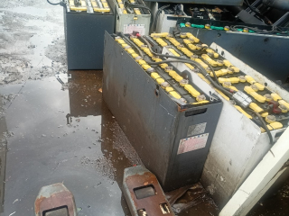 Cung cấp phụ tùng linh kiện xe nâng điện mới (cũ).