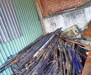 Phụ tùng xe nâng hàng bãi các loại.