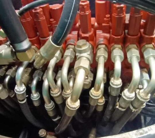 Xe cuốc KOBELKO SK 30 RS 3 giá rẻ tại Đồng Nai.