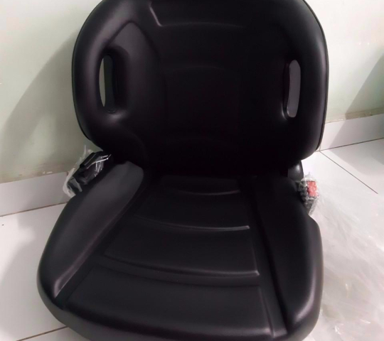 Ghế xe nâng (mới,cũ) giá tốt.